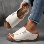 Sienna | Women's Supportive Beach Slide Sandals