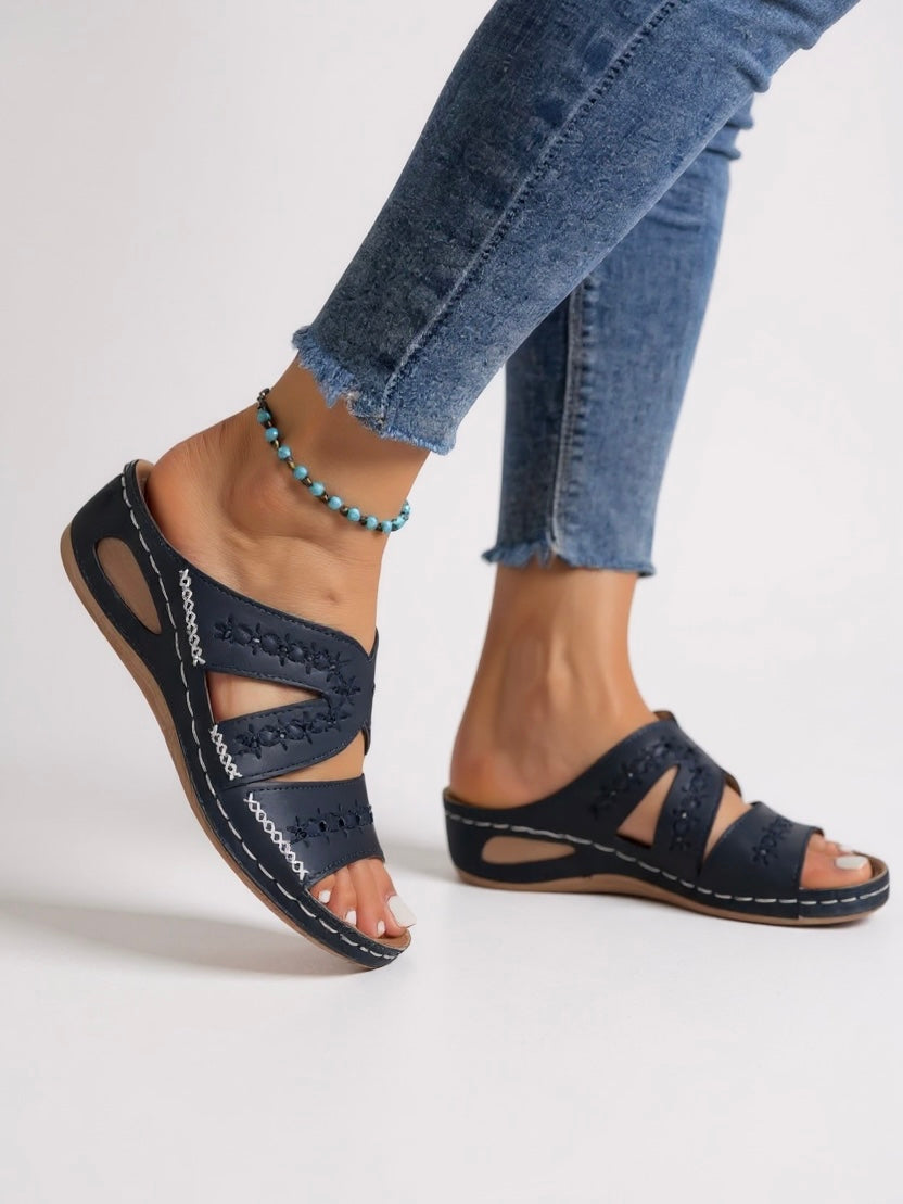Isla | Women's Casual Slide Sandals with Cutout Detail
