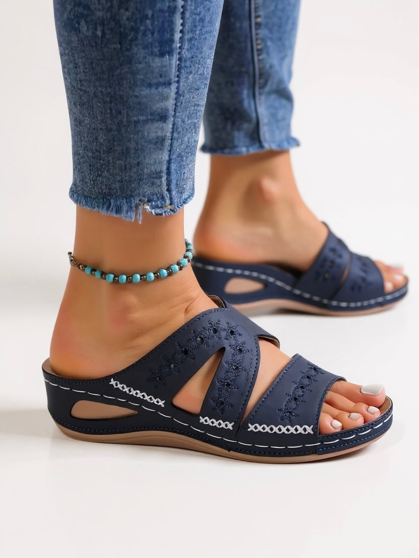 Isla | Women's Casual Slide Sandals with Cutout Detail