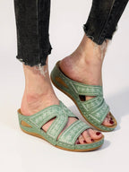 Isla | Women's Casual Slide Sandals with Cutout Detail