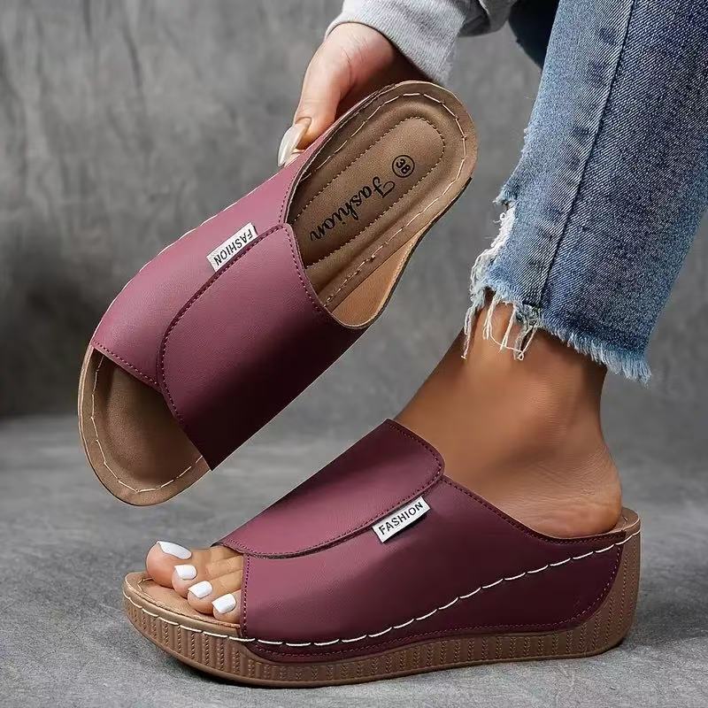 Sienna | Women's Supportive Beach Slide Sandals