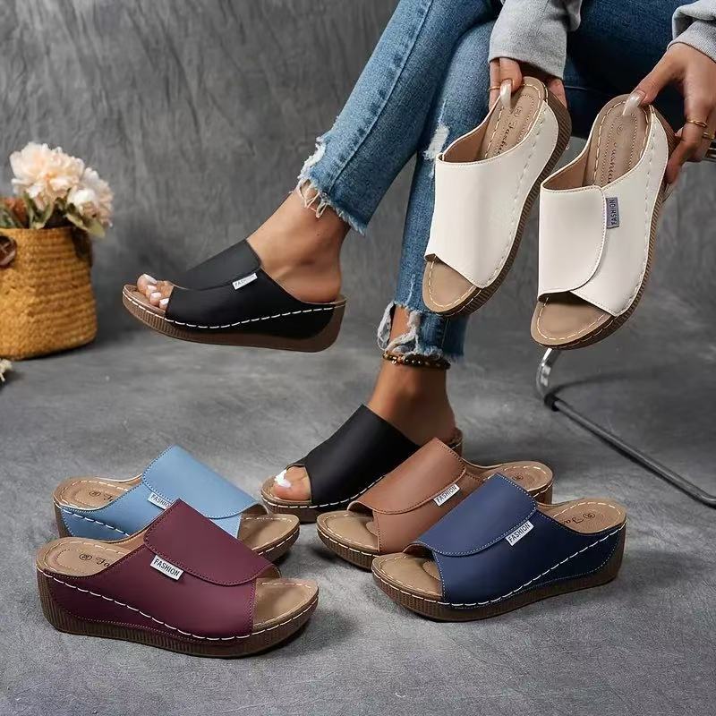 Sienna | Women's Supportive Beach Slide Sandals