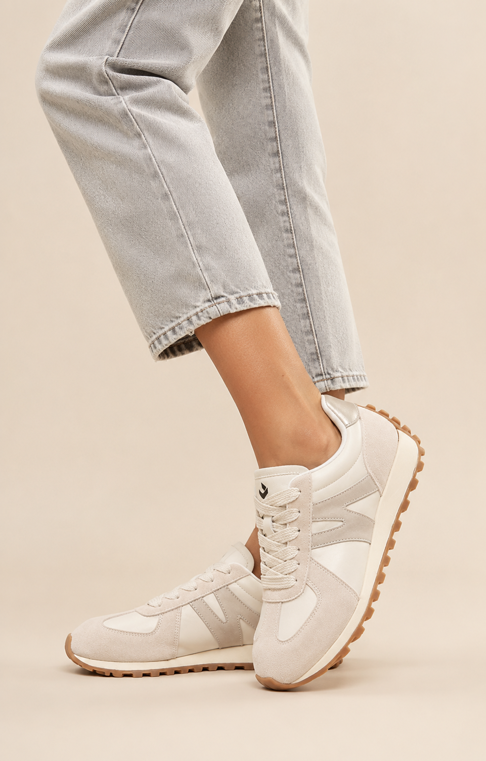 Sienna | Women's Retro Running Shoes with Colorful Accents