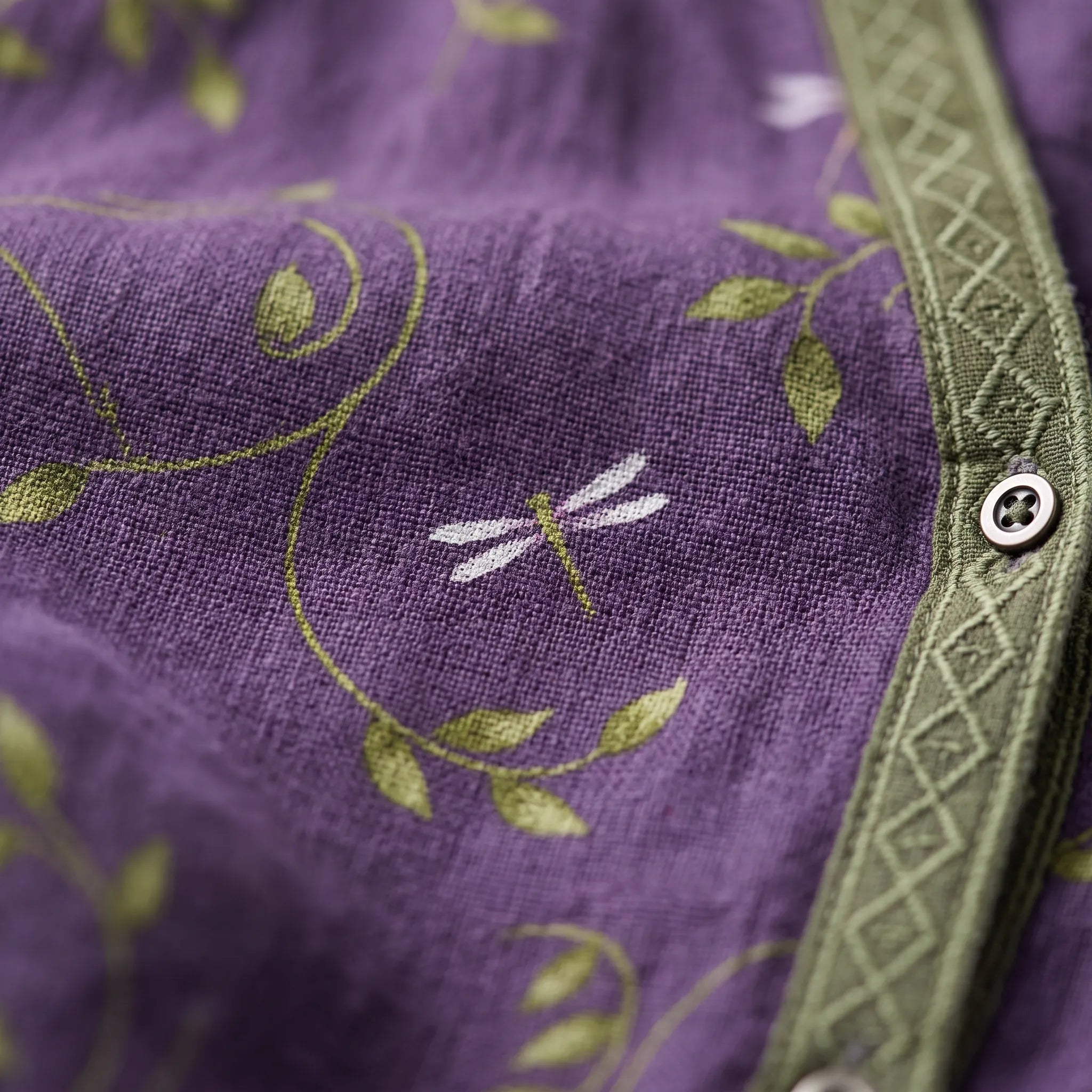 Aeralia - Relaxed Botanical Print Blouse