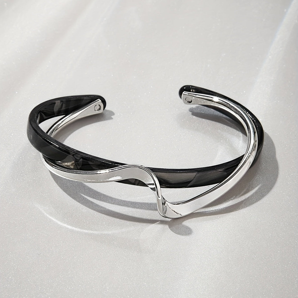 Ember - Women's Elegant Twisted Cuff Bracelet