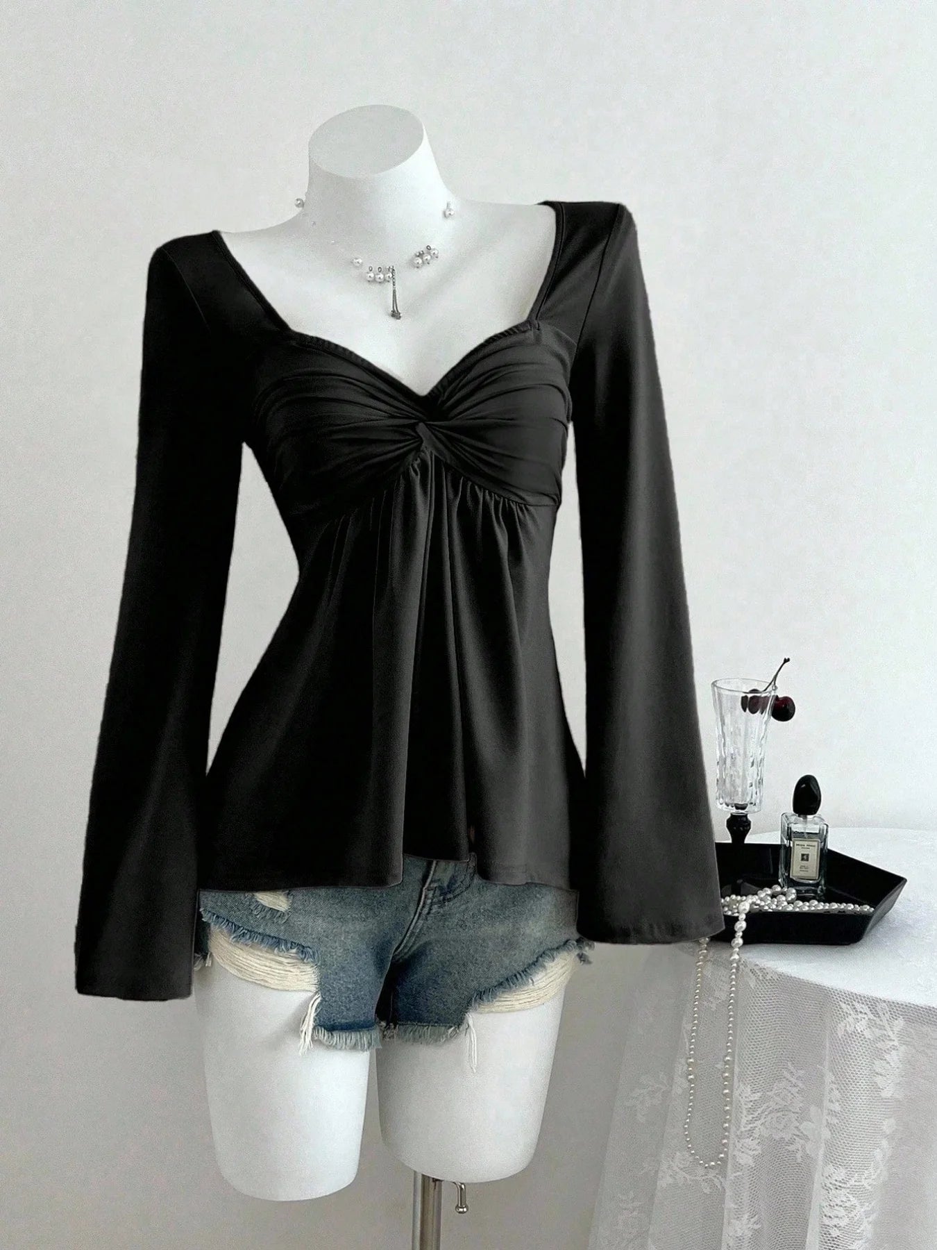 Idris | Women's Elegant Long Sleeve Going Out Top