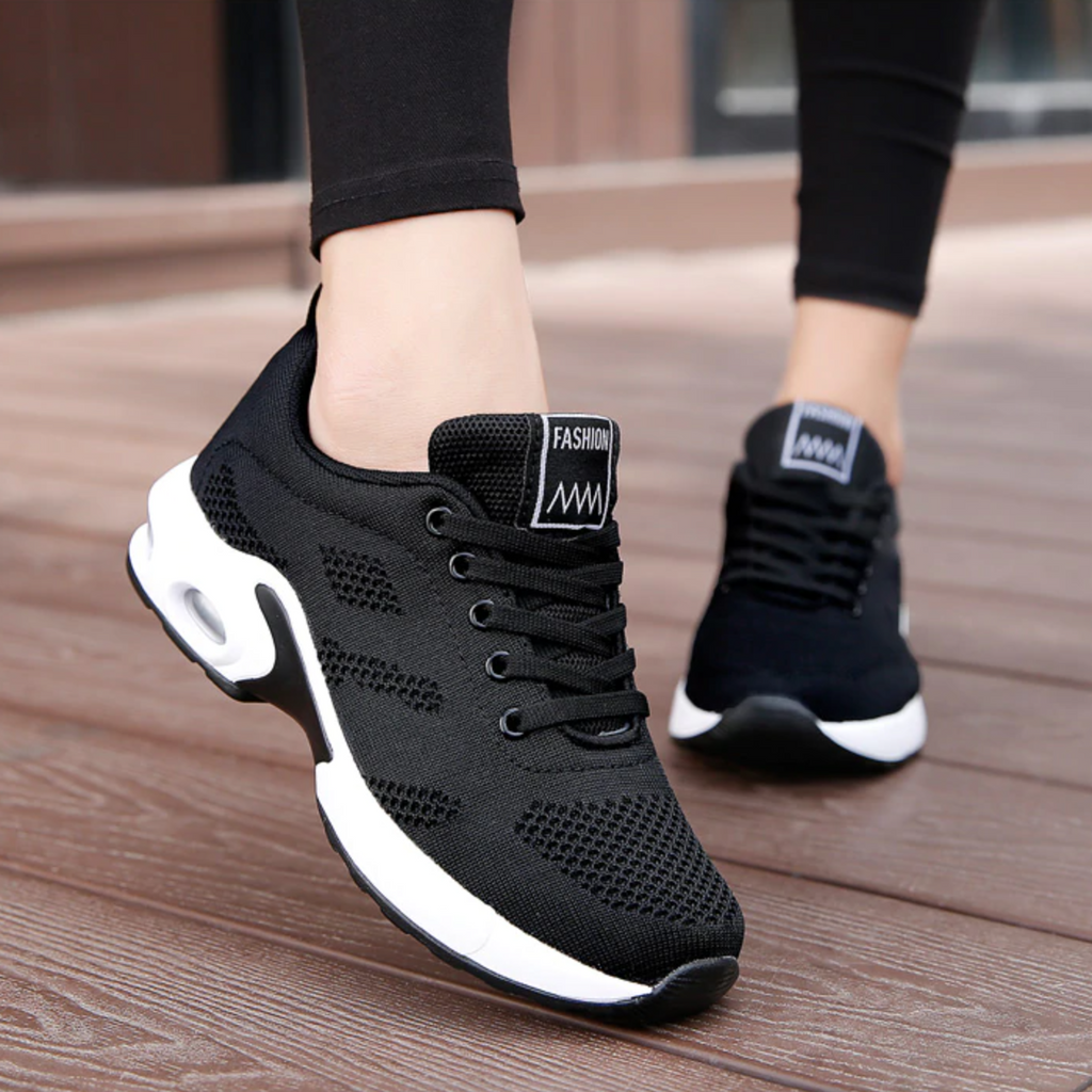 Nelle - Women's Vibrant Running Shoes