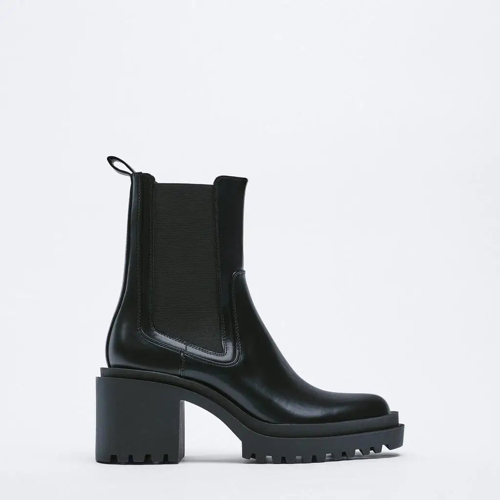 Rowan - Women's Classic Chelsea Boots with Chunky Heel