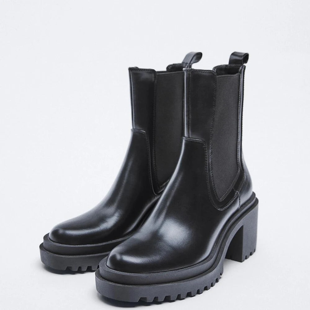 Rowan - Women's Classic Chelsea Boots with Chunky Heel