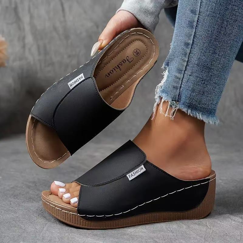 Sienna | Women's Supportive Beach Slide Sandals