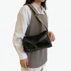 Vivera - Structured Vintage Silhouette Daily Crossbody Bag