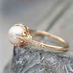 Zaria - Women's Elegant Faux Pearl and Crystal Ring