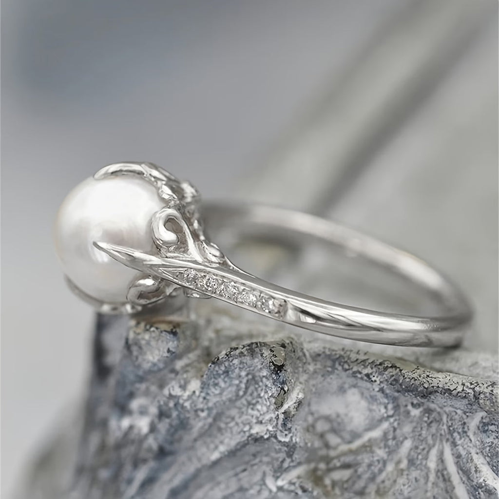 Zaria - Women's Elegant Faux Pearl and Crystal Ring