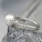 Zaria - Women's Elegant Faux Pearl and Crystal Ring